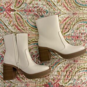 White Ankle Boots with Wooden Heel